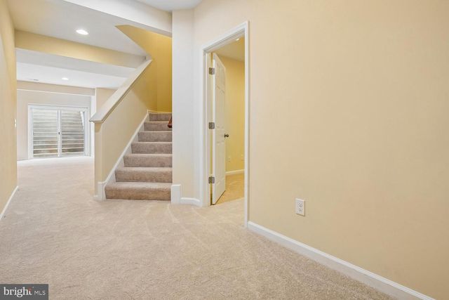 5580 SPRIGGS MEADOW DR, Woodbridge, VA 22193