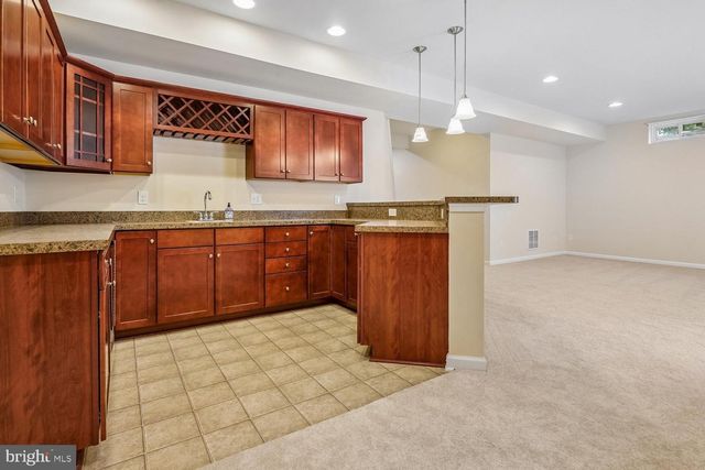 5580 SPRIGGS MEADOW DR, Woodbridge, VA 22193