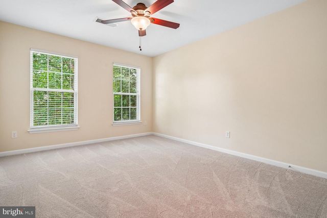 5580 SPRIGGS MEADOW DR, Woodbridge, VA 22193
