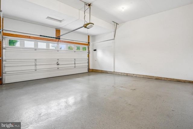 5580 SPRIGGS MEADOW DR, Woodbridge, VA 22193
