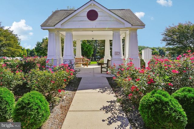 5580 SPRIGGS MEADOW DR, Woodbridge, VA 22193