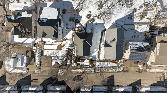 135 Allen Ave, Lynn, MA 01902