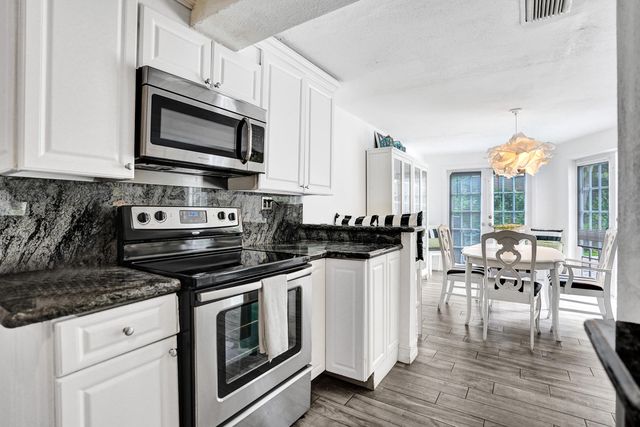 107 N Swinton Circle, Delray Beach, FL 33444