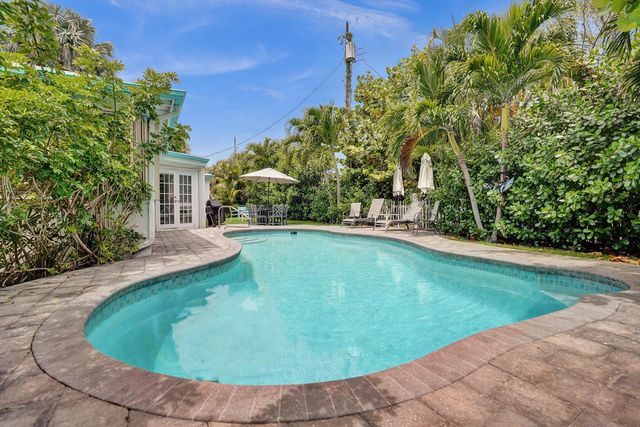 107 N Swinton Circle, Delray Beach, FL 33444