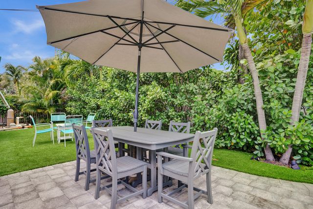107 N Swinton Circle, Delray Beach, FL 33444