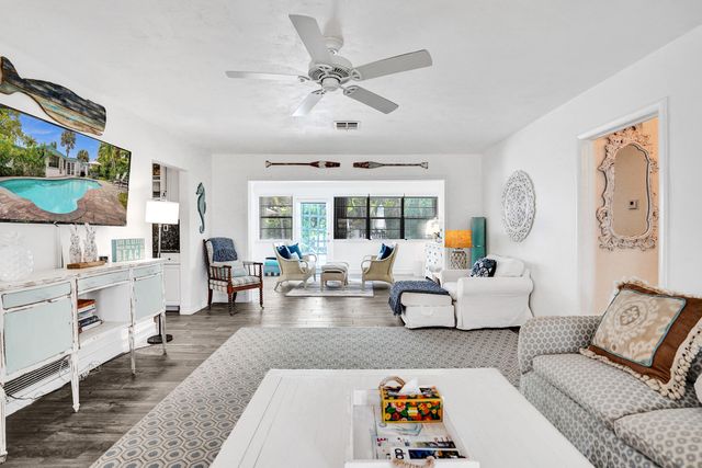 107 N Swinton Circle, Delray Beach, FL 33444