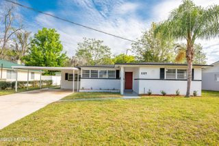 1157 GUNKA Road, Jacksonville, FL 32216