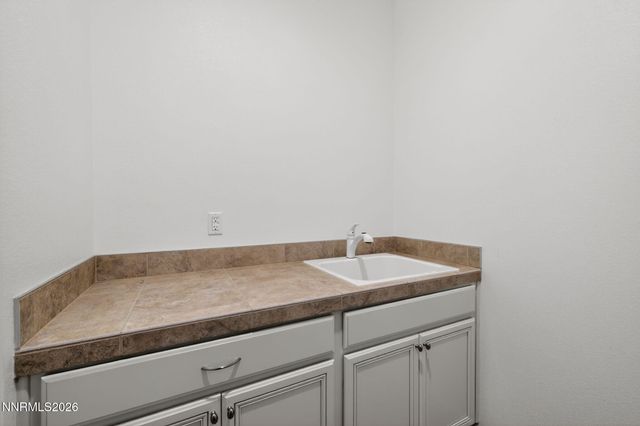 1235 Heybourne Road, Gardnerville, NV 89410