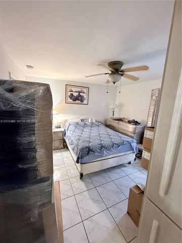 1975 W 44th Pl 401, Hialeah, FL 33012