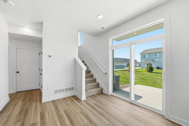 212 NW Waverly Drive, Waukee, IA 50263