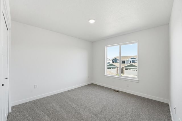 212 NW Waverly Drive, Waukee, IA 50263