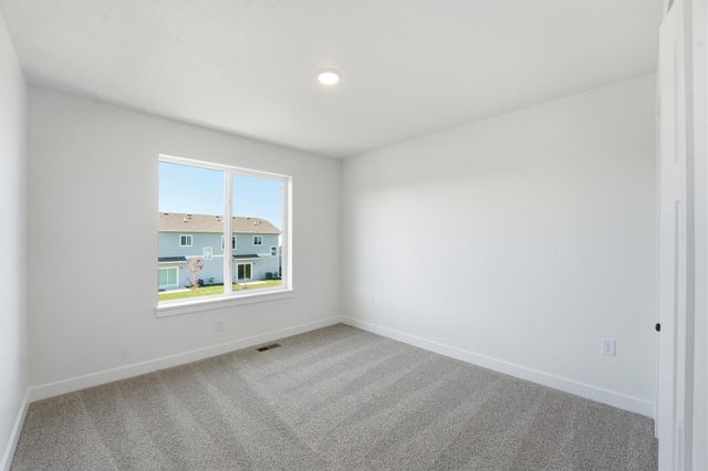 212 NW Waverly Drive, Waukee, IA 50263