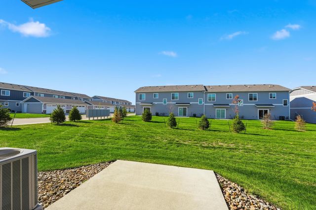 212 NW Waverly Drive, Waukee, IA 50263