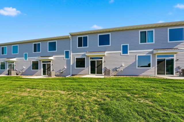 212 NW Waverly Drive, Waukee, IA 50263