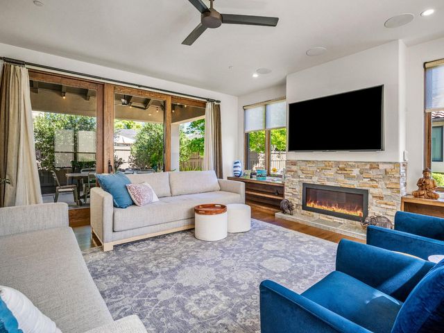 1425 37th St, Sacramento, CA 95816