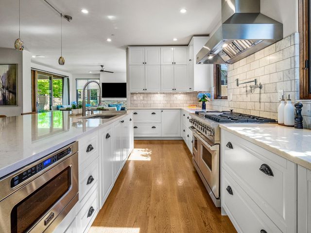 1425 37th St, Sacramento, CA 95816