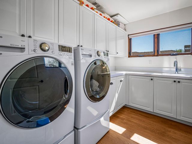 1425 37th St, Sacramento, CA 95816