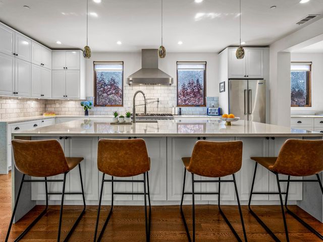 1425 37th St, Sacramento, CA 95816