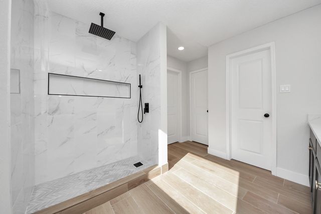 1114 N Nottingham Drive, League City, TX 77573