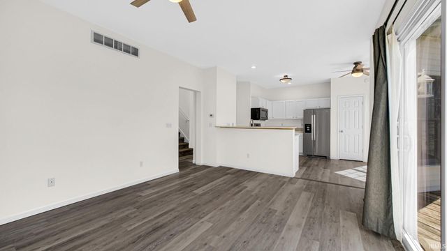 11532 Catlin Bridge Court, Granger, IN 46530