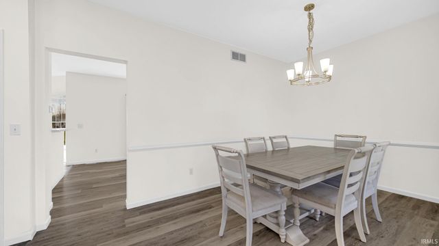 11532 Catlin Bridge Court, Granger, IN 46530