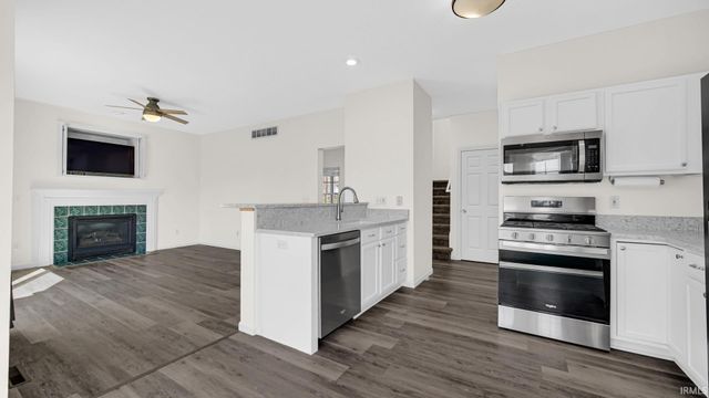 11532 Catlin Bridge Court, Granger, IN 46530