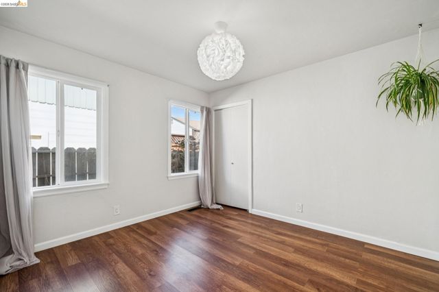 712 40Th St, Richmond, CA 94805