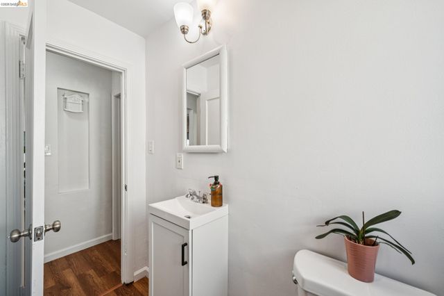 712 40Th St, Richmond, CA 94805