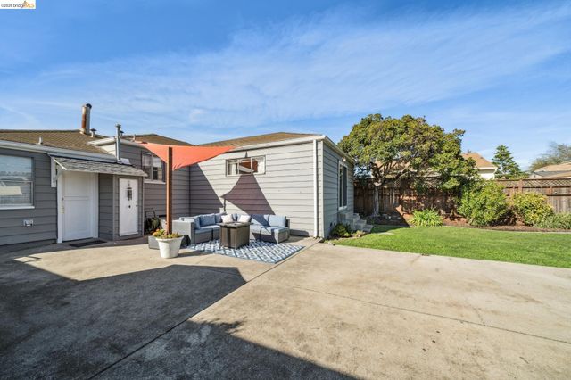 712 40Th St, Richmond, CA 94805