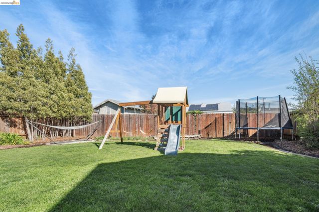 712 40Th St, Richmond, CA 94805