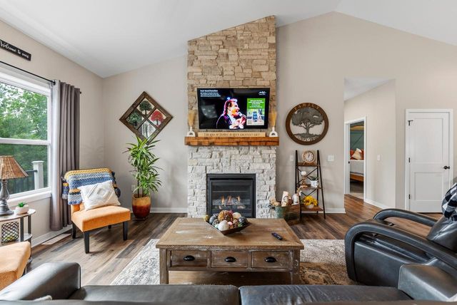 387 Drumlin LOOP, Ripon, WI 54971