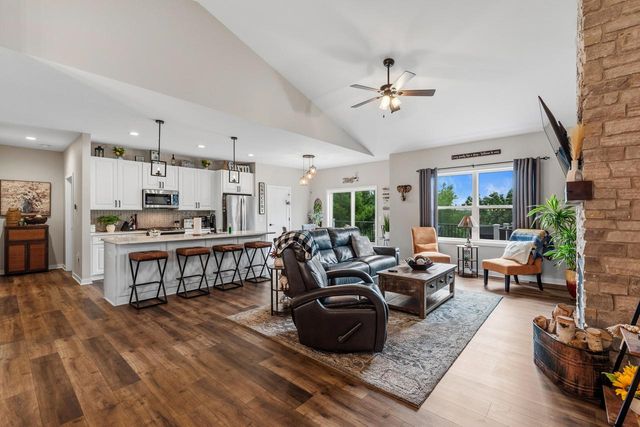 387 Drumlin LOOP, Ripon, WI 54971