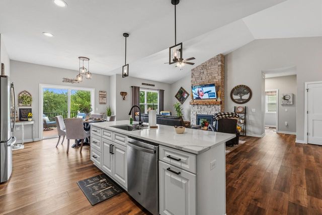 387 Drumlin LOOP, Ripon, WI 54971
