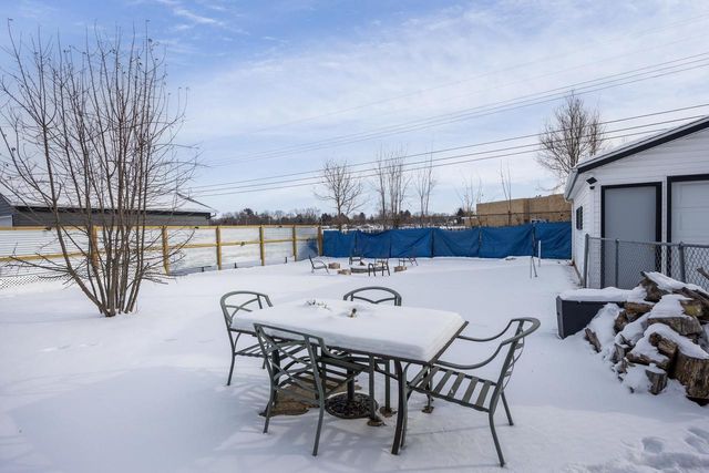 2327 Butlin Drive, Beloit, WI 53511