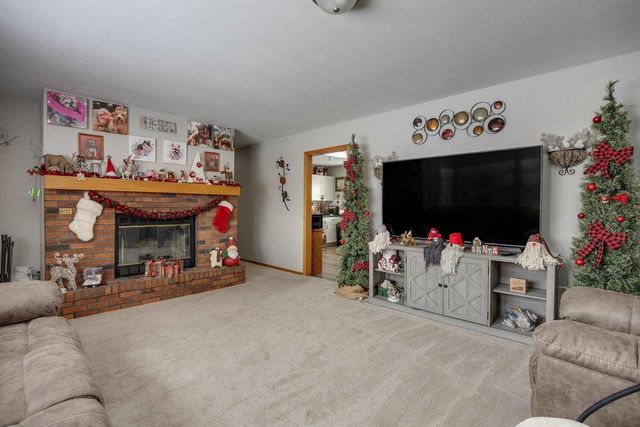 2327 Butlin Drive, Beloit, WI 53511