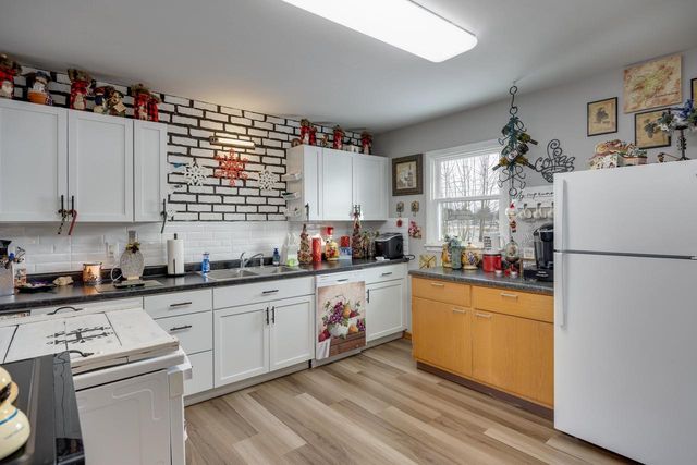 2327 Butlin Drive, Beloit, WI 53511