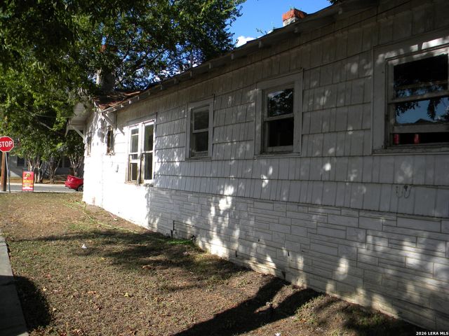 202 preston, San Antonio, TX 78210