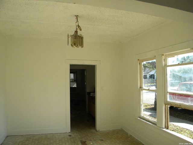 202 preston, San Antonio, TX 78210