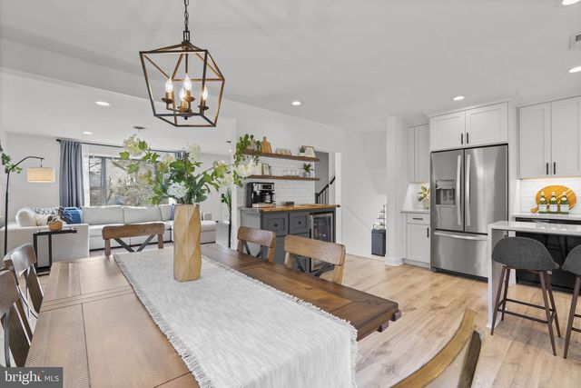 1918 LISMORE LN, Catonsville, MD 21228