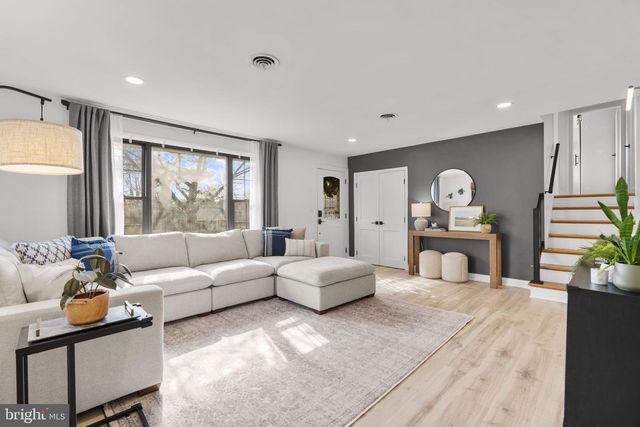 1918 LISMORE LN, Catonsville, MD 21228