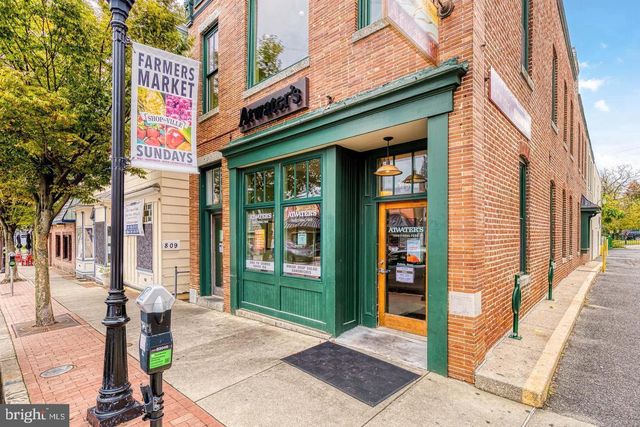 1918 LISMORE LN, Catonsville, MD 21228