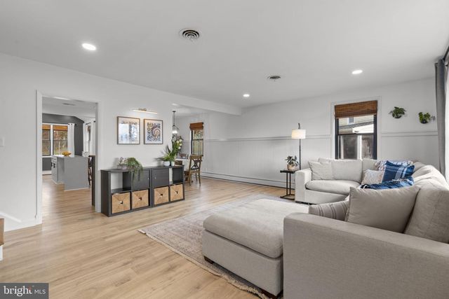 1918 LISMORE LN, Catonsville, MD 21228