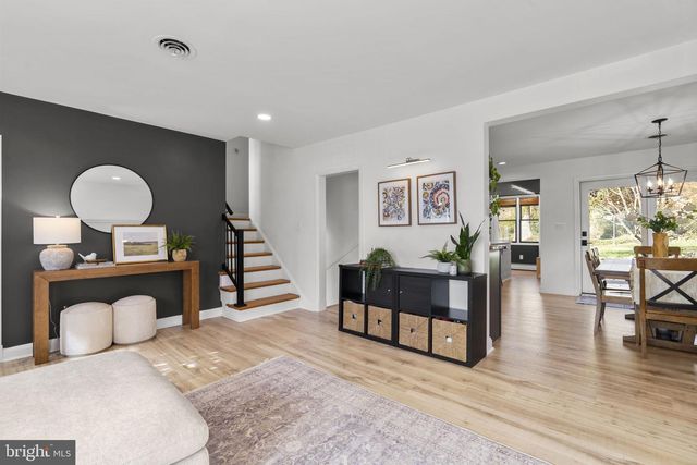 1918 LISMORE LN, Catonsville, MD 21228