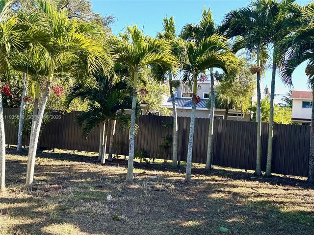 11741 NE 13th Ave, Miami, FL 33161