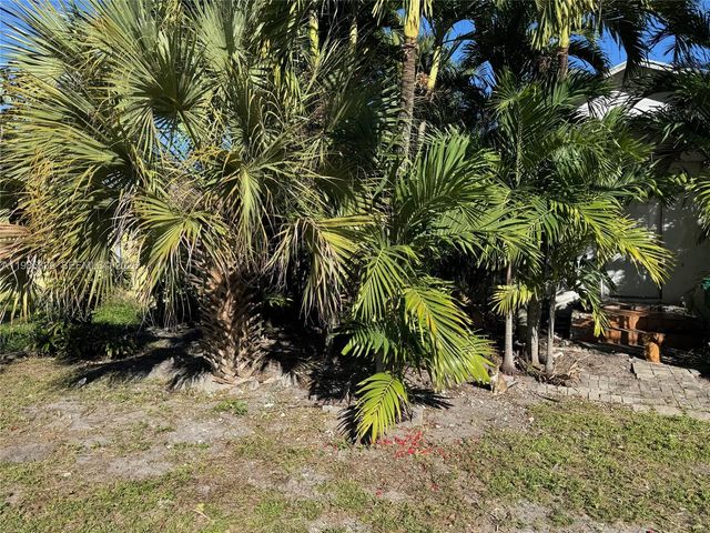 11741 NE 13th Ave, Miami, FL 33161