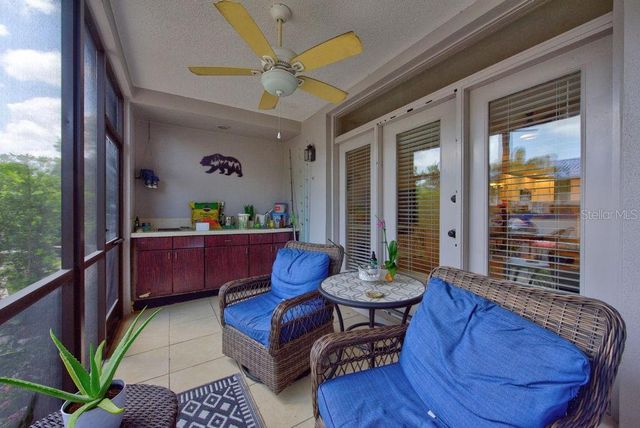 1672 WATERMARK CIRCLE NE, St Petersburg, FL 33702