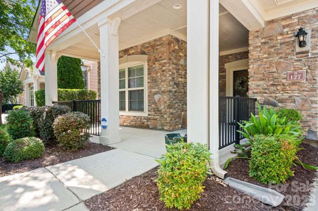127 Brawley Point Circle, Mooresville, NC 28117