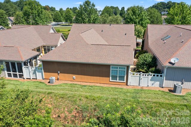 127 Brawley Point Circle, Mooresville, NC 28117
