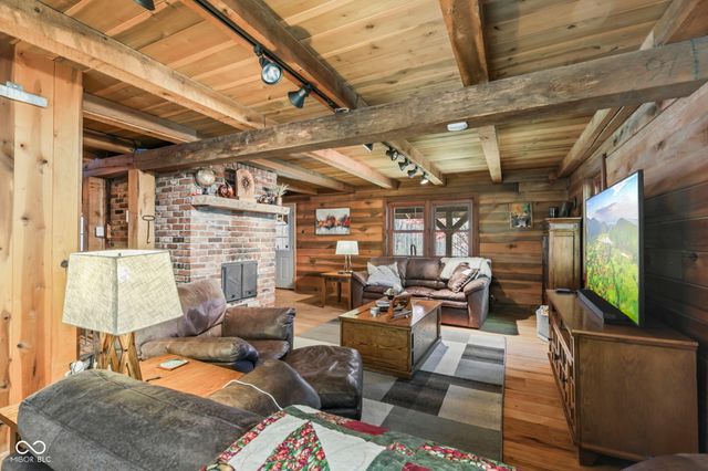 1371 S Copperstone Court, Martinsville, IN 46151