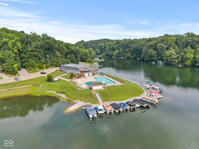 1371 S Copperstone Court, Martinsville, IN 46151